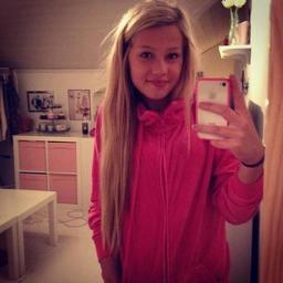 Love Norway, pets, photographing, modeling, dancing, arts 33 Love ya :) Follow back ;)