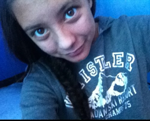 Hey whats up my name is abbey my goal is to reach 1,000 followers please follow me i follow back instantly i am following all of my followers!!!! 3 3 TAKEN BY M