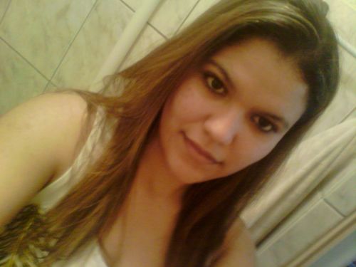 No mundo,sempre haverá pessoas que vão te amar pelo que vc é , e outras que vão te odiar pelo mesmo motivo.
