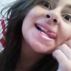 Sou Católica , amo o meu Senhor Jesus e minha mae Maria , e claro sou uma princesa de lindos cabelos castanhos !  Rá *---*