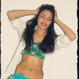 y todo lo que me gusto hacer en la vida es Actuar-Cantar y Bailar!:) ESPERO SERLO ALGÚN DÍA! ;(
