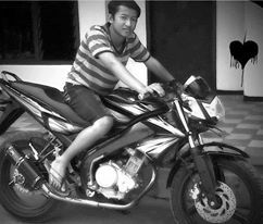 Hariz_Budiono's profile picture. Follow dulu, masalah cocok atau tidaknya  kita bicarakan dibelakang.