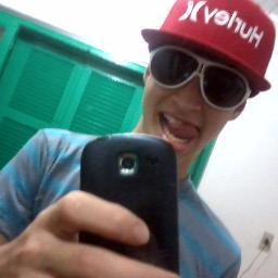 VictorZucon's profile picture. Nunca deixe para amanhã, oque você pode fazer hoje
(segue eu que eu te sigo de volta)