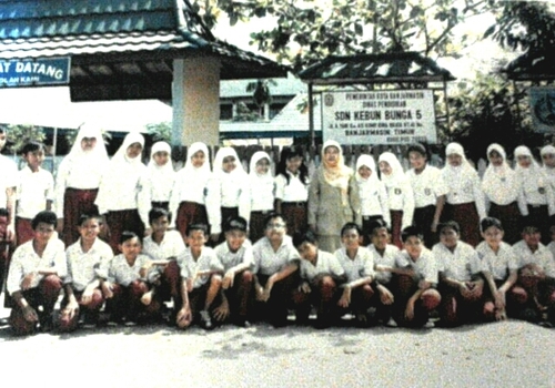 AyahooTri's profile picture. 