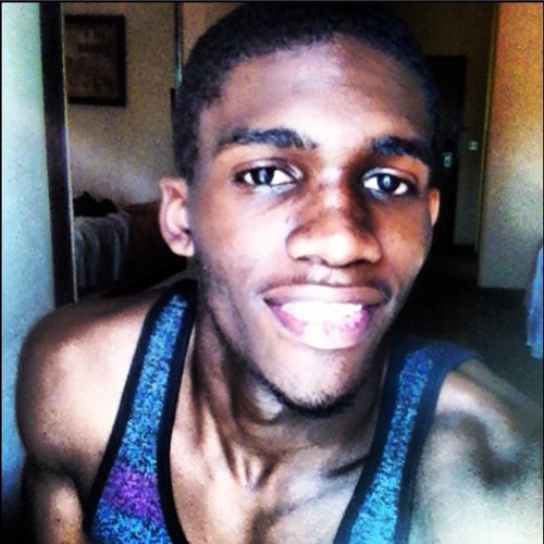 IG: LoyaltyB4Royalty, 19 STL fuck all yall feelins cuz business is business, its strictly financial