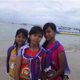dad, mom, my sister shinta, my beloved fendri sipit ^-^ SMPN 1 Binangun Blitar ^-^ akoe inginkand amuh ^-^