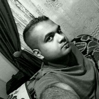 I am a fun outgoing person that loves to meet new people,go out with friends,quadbiking,jet skieng,mvies,playing on my ps3 and pc,love cooking bbm pin 2BB9FB91