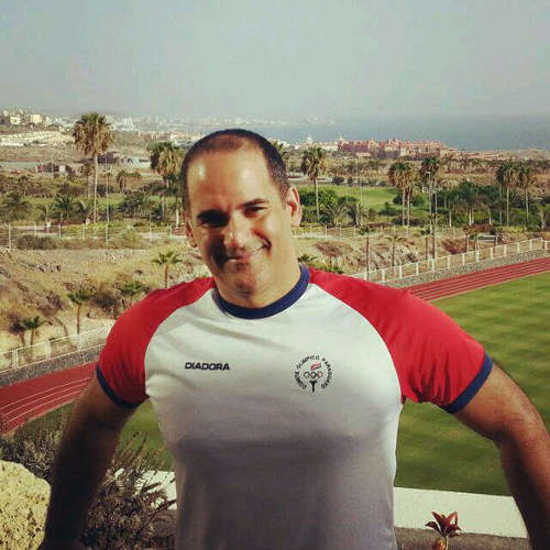 Professor de Educacao Fisica. Especialista em Natacao e Treinamento Desportivo.
