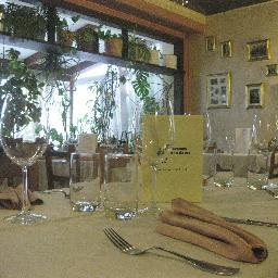 Restaurant de cuisine traditionnelle à Oloron Sainte Marie. Découvrez nos menus et carte sur http://t.co/URVF72FXSn