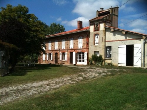 gilhuleux's profile picture. 