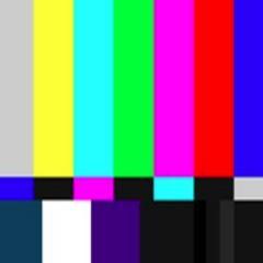 Diseñador Gráfico, DJ Freelance; Corto pego y exporto en la TV. Me encantan las charlas interesantes, amo las palomitas con catsup y el white noise. \m/