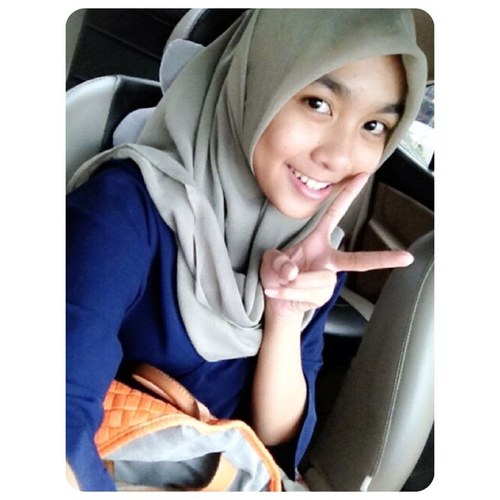 twitter ini udah ga di gunain lagi,twitter yg di gunain nama nya @aullyagiva_ makasihh:D