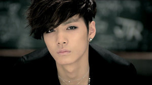 อันยองผมJR NU'ESTตำแหน่งในวง ลีคเดอร์ นักเต้นหลัก แร็ปเปอร์