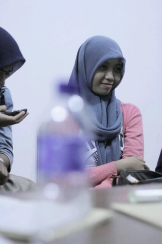 Mahasiswi Fakultas Hukum Universitas SebeLas Maret (UNS) Surakarta_angkatan 2010 |  staf redaksi LPM NOVUM FH UNS |  divisi humas DPC PERMAHI SOLO | FL BRI KRA