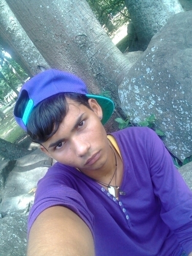 jodedor fiestero estudiante de medicina tecniko medio en informatica 100% versatil batutero mayor banda show simon bolivar pto cabello #sigueme y te sigo :*