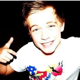 JrmFrabregas's profile picture. 100% FOLLOW BACK ! J'ai essayé de faire des efforts, mais c'est plus fort que moi, ça me ronge, ça me brûle, ça me tue.