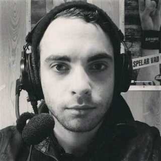 hello hola parawhores!!! :3 amamos a york we love york follow??