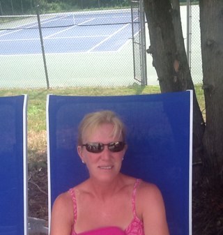 charleneder's profile picture. 