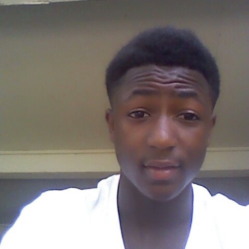 Follow Me  ! Im #TeamFollowBack ! #GODYALLSOMEBROKEBOYS   !
