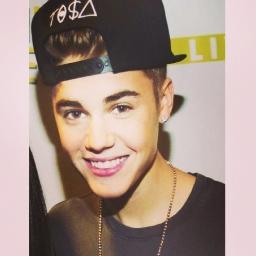 facts about justin bieber - the account that all beliebers must follow