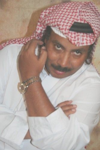 I am Tariq  ALkindi  poet & songwriter  author of  book called tears & pain contains 100 songs.

انا طارق الكندي شاعر غنائي من الامارات