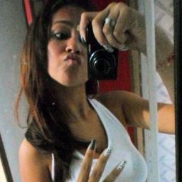 Girl, palhaça, chata, namorando e Feliz!