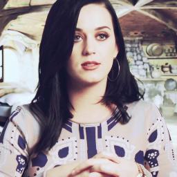 Apenas para votações.

@katyperry @BonnieMcKee