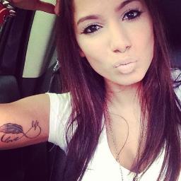 Um anjo sem asas,uma estrela que brilha na terra.. 
 Te Amo @anitta_oficial 
Since:20.7.13 |Lamb e Iveteira|