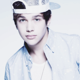 ♡GO VOTE FOR AUSTIN - http://t.co/POhEkZgimK ♡