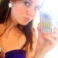 Picale_Aca's profile picture. Me gusta ser el conejo en la luna.