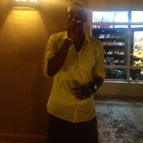 HeStuntOnEm's profile picture. tweet second, skeet 1st  iAmDaMissinLetterAfterZ iCumHardOnEveryTweet [ejaculate] slick wit no lubricant  iStay fly   stay shittin'