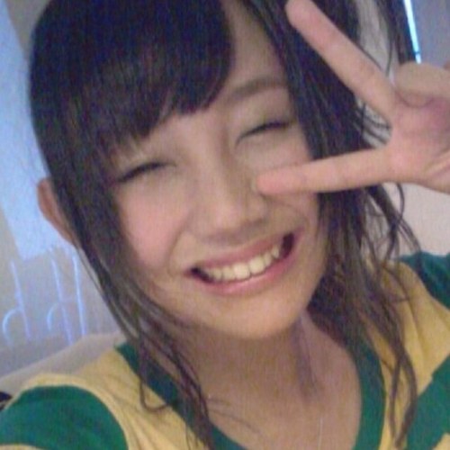 みーんなの気持ちを全部ぼっしゅー!!その代りにー、しゅうの笑顔をナイッシュー!!（ゴール!!) 大阪府出身・高校1年生・１５歳のしゅうこと薮下柊です。(botですので、本人とは関係ありません)