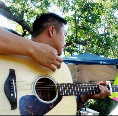 McMaster graduate, Avid music lover, enjoying the finer things in life.