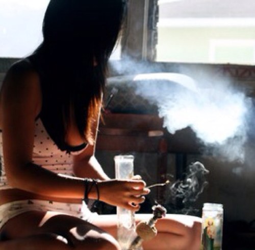 #livinglife #herbaltherapy #princess #love #stoners #PrincessStoners #stonernation #weedlife #weednation #collegegirls #merica