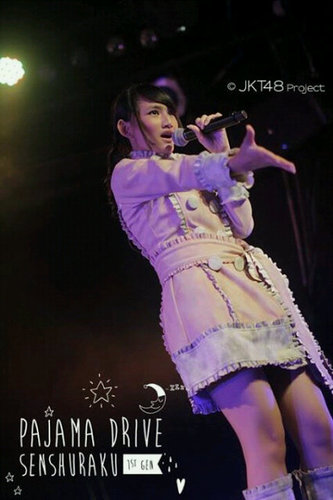Parody @frieskaJKT48 |@officialJKTa48 Member yg paling HITZZ•#48FamilyRP #DuoHitzz  #SmartandCoolcollectionofTeens tipe org yg langsung anggep serius itu gue:)