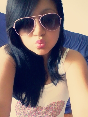 follow me & I follow back.