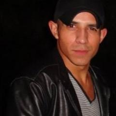Henrique Fernandes, é estudante universitário de administração, adora filmes e livros de ficção científica, é viciado em novidades tecnológicas e doces.