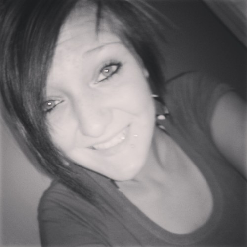 Name's Kylie (: . Junior . North Harrison . Taken *Dereck Thomas 3 * . Follow me . Kay Bye . (:  3