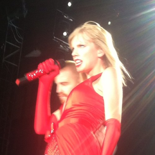 Just a girl in the world, trying to get a hug from taylor swift