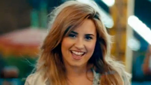 Always support Demi Lovato. Mention me if you need something with me :D