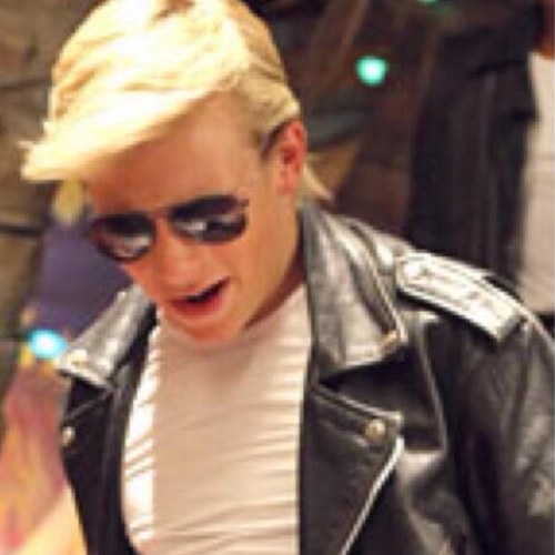 Sup Im Brady! Or Should I Say Brady Knight and Shining Boardshorts! I Love Surfing and i LOVE The Movie 'West Side Story' #Rp.Single.