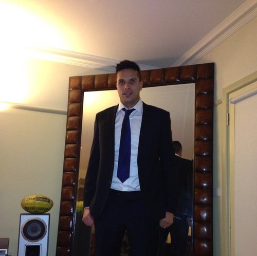 AisakeO's profile picture. Dont tell me the skys the limit when there are footprints on the moon.Il let u know when I land.