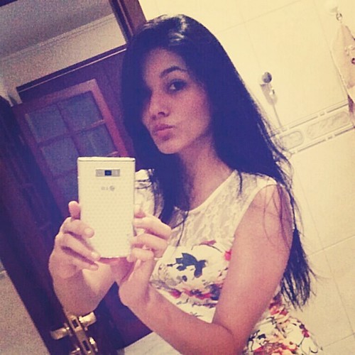 Cristã. 21 years old. God is my life !
