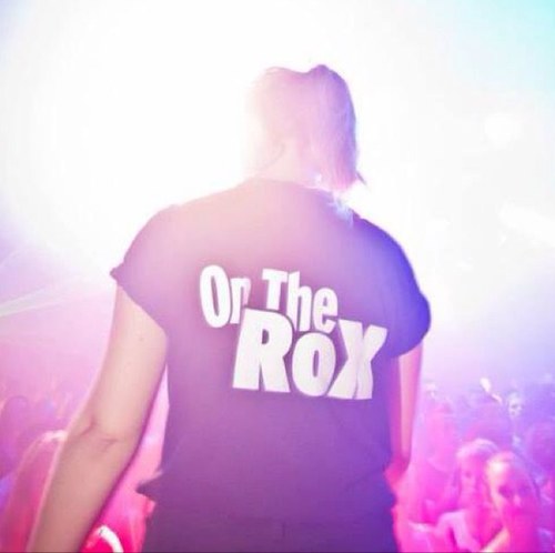 On The Rox is een uitgaansavond voor jongeren van 12 tot en met 15 jaar. 7 augustus gaan we los op Vakantiepark Schouwen, met optreden van Darryl!