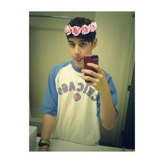 I love boybands. 1/5:) I love the Janoskians so much.