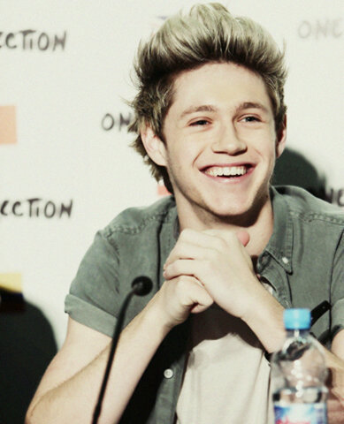 Tweet #mtvhottest One Direction everyday or I'll cut your toes off and make you eat them without ketchup