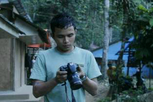 ►Suksesssss itu dari diri sendiri,, ☇bkan dari Orng Laen .™ ►Untuk saat ini. Pahlawanku adalah Ayah dan Ibuku ♥