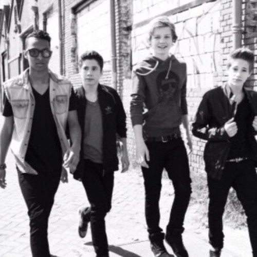 @TweetMainStreet | @reinduif | @NilsKaller | @OwenPlayfair | @0547daan.