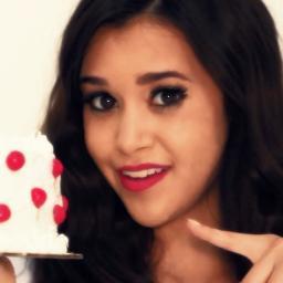 #MeganizerFamily | She sings? She's Friendly? She's pretty? She's amazing? She is Megan Nicole and we love her! Follow @megannicole| Followed me on ♥03.02.2013♥