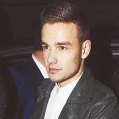 I've gave you a free follow so follow @mirrorsliam thank you :):)